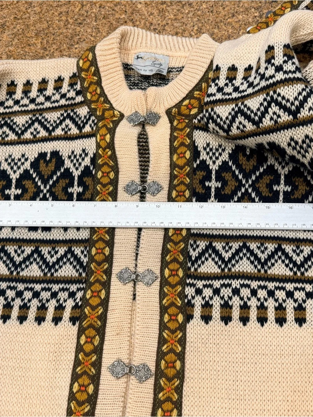 Game Cream Nordic-Patterned Wool Cardigan with Yellow Trim metal buttons